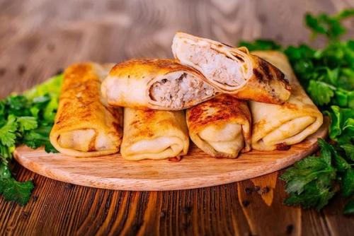 Блинчики с мясом и рисом.