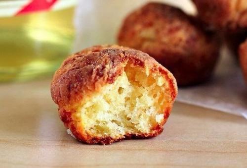 Мини - булочки с сыром и чесноком.