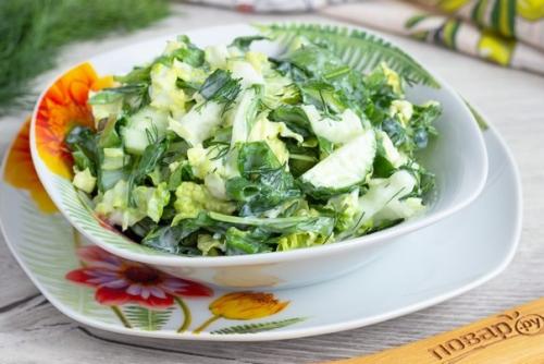 Зеленый салат без майонеза.