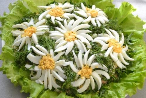 Салат с горбушей Ромашковое Поле. 04