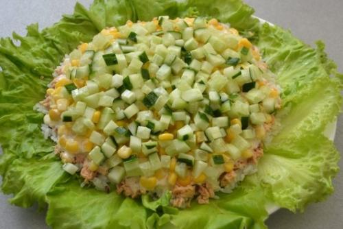 Салат с горбушей Ромашковое Поле. 03