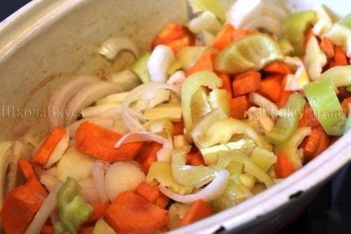 Овощное рагу с курицей. 07