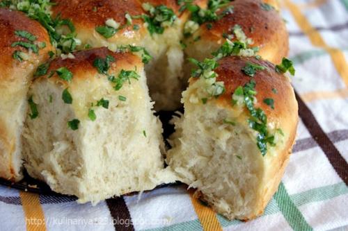 Пампушки с чесноком к борщу (быстрые). 05
