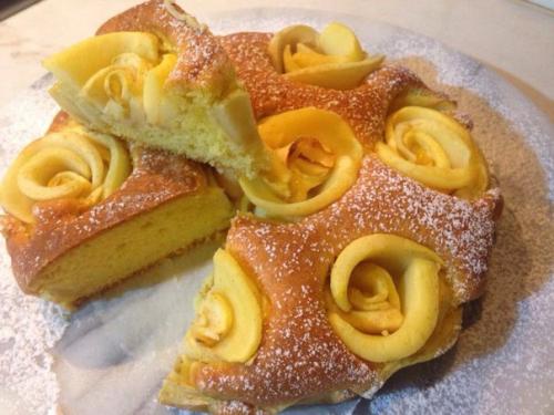 Оpигиhaльная яблочная шaрлotka.