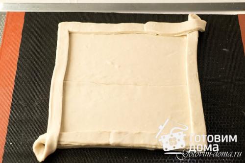 Слоеный пирог с томатами и маслинами. 05