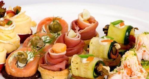 10 канапе.  Канапе - маленькие бутерброды на Один Укус - идеальная закуска для праздничного стола или фуршета. 09