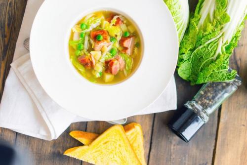 Суп - бульон с грудинкой и пекинской капустой. 08 Суп - бульон с грудинкой и пекинской капустой. 08