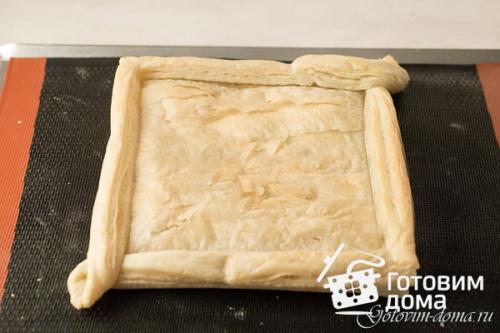 Слоеный пирог с томатами и маслинами. 06