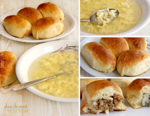 Бульон с яичными хлопьями + пирожки.