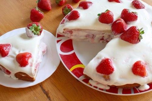 Торт Клубника?   Ингредиенты: