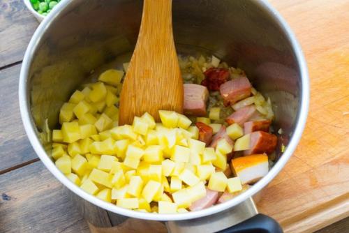 Суп - бульон с грудинкой и пекинской капустой. 05 Суп - бульон с грудинкой и пекинской капустой. 05