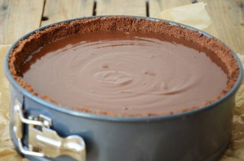Шоколадный пирог с карамелью. 02