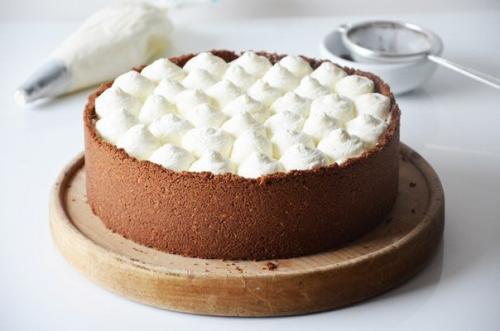 Шоколадный пирог с карамелью. 04