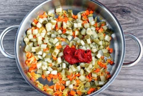 ДИЕТА НА НЕДЕЛЮ.  Первый день. 400. г гречки, запаренной на воде; 250 мл молока; 450 мл зеленого чая. 02