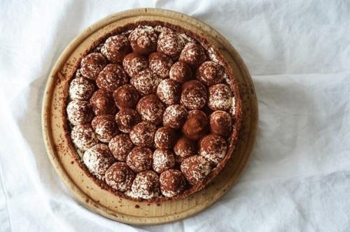 Шоколадный пирог с карамелью. 05