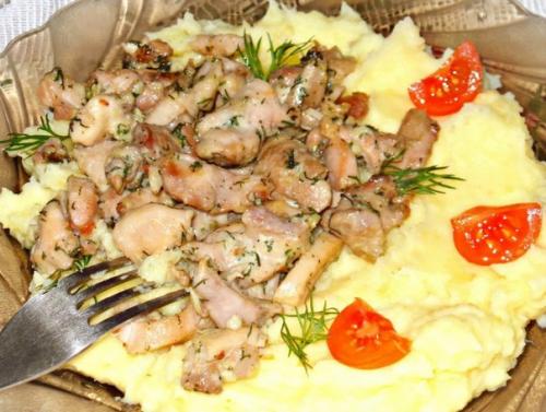 Куриное Филе с чесноком и сыром.