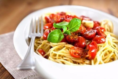 Варенье из вишни с косточками.