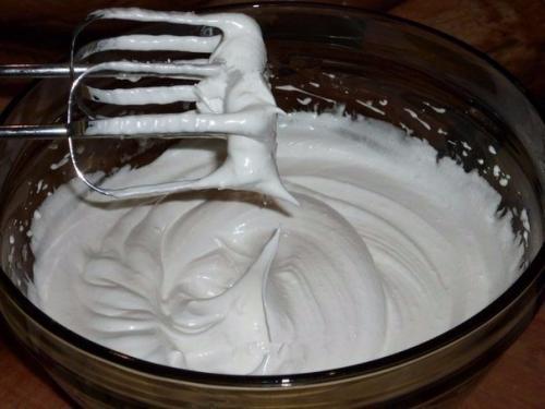 Белковые корзиночки с творожным кремом. 02