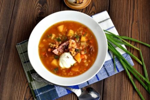 ДИЕТА НА НЕДЕЛЮ.  Первый день. 400. г гречки, запаренной на воде; 250 мл молока; 450 мл зеленого чая.