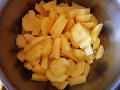 Азу по-татарски.  Ингредиенты: 01