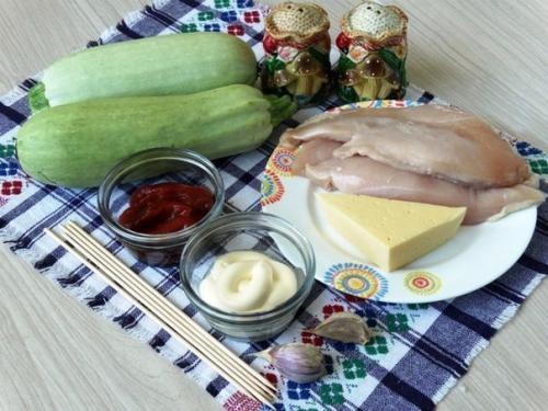 Кабачковые рулетики?   Ингредиенты: 01