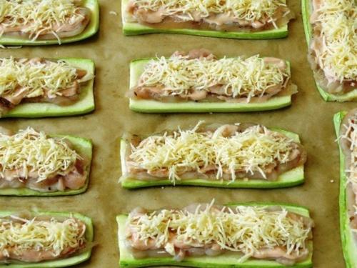 Кабачковые рулетики.   Ингредиенты: 07