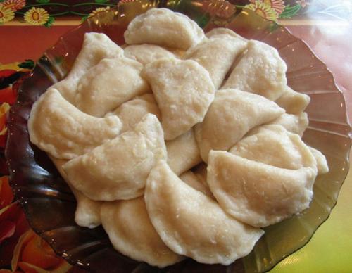 Постные вареники с картошкой на заварном тесте.
