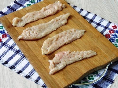 Кабачковые рулетики.   Ингредиенты: 02