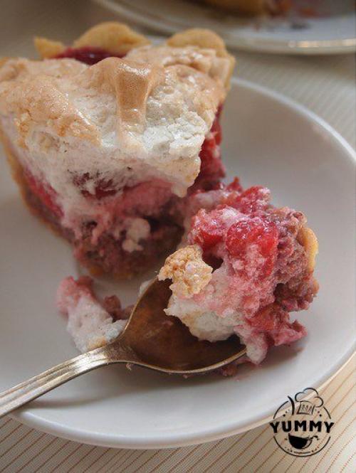 Вишнёвый тарт с орехами и безе. 02