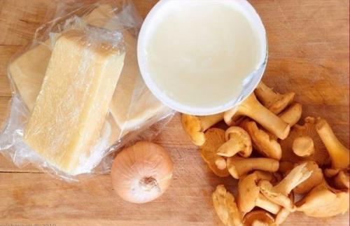 Пирог с грибами, сметаной и сыром. 01