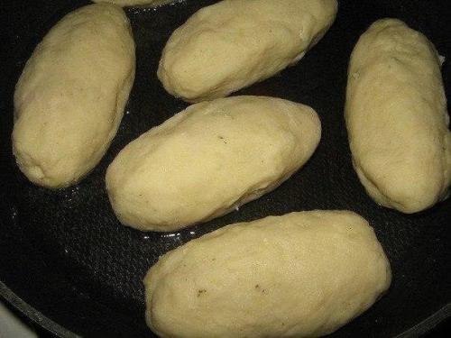 Сосиски в картошке?  Ингредиенты: 03