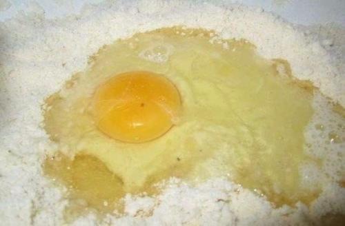 Яблочный штрудель.  Ингредиенты: 01