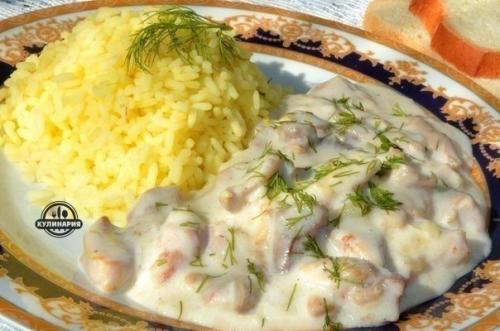 Крица в чесночно - молочном соусе.