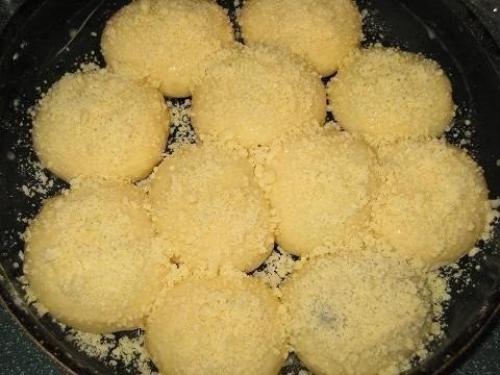 Булочки с наполнителем и посыпкой. 02