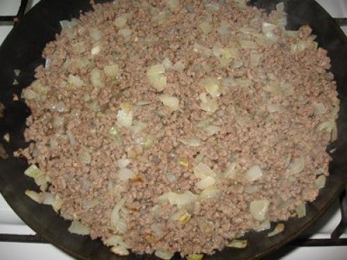 Простейшая мусака (запеканка с баклажанами и фаршем). 03