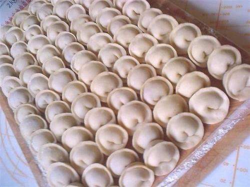 Пельменные секреты.   Это блюдо всегда вызывает у меня ощущения домашнего уюта и большой семьи.