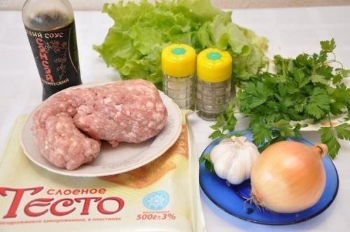 Шашлычки со слоёным тестом на шпажках. 01