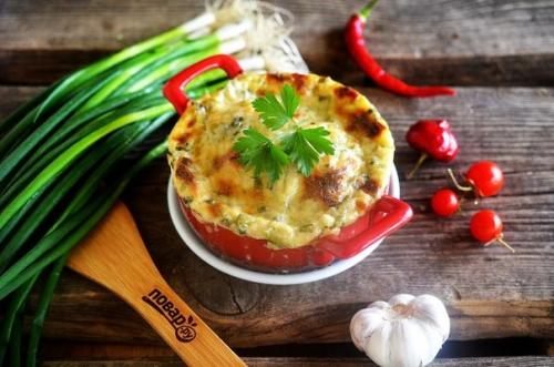 Куриное Филе, запеченное в белом соусе.