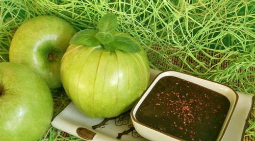 Фруктовое лакомство Яблоко Евы.