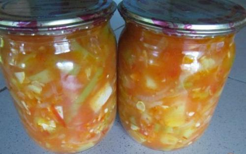 Салат из кабачков с луком перцем а томате на зиму.