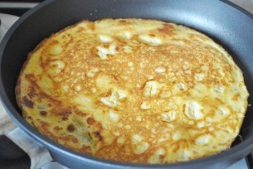 Омлет с грибами, помидорами и сыром. 06