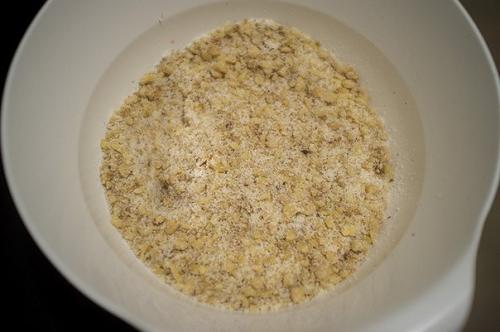 Пахлава.   С богатой ореховой начинкой, сладкая, с медовым ароматом и, самое главное, очень мягкая внутри! 03