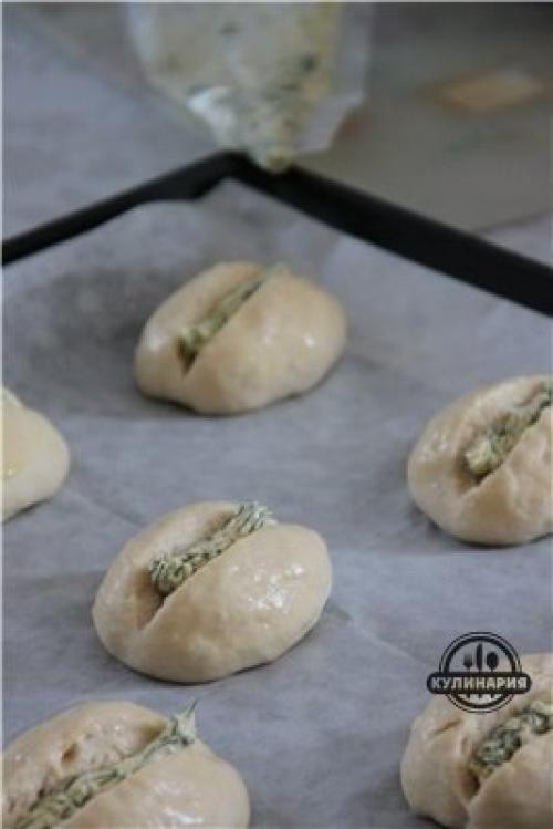 Чесночные булочки.  Ингредиенты: 01