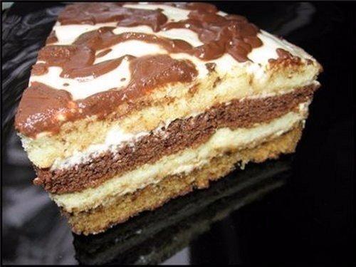 Вкусный сметанный тортик.