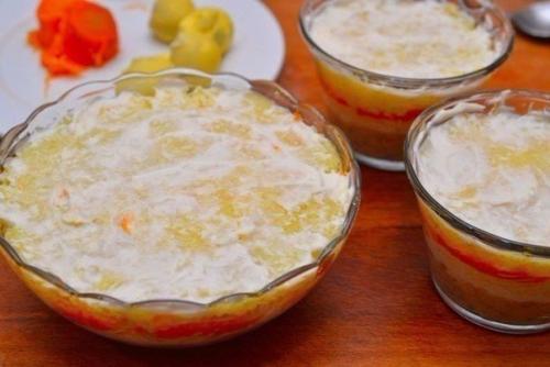 Салат мимоза.  Ингредиенты: 09