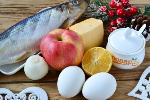 Новогодний салат Селедка под Снегом. 01