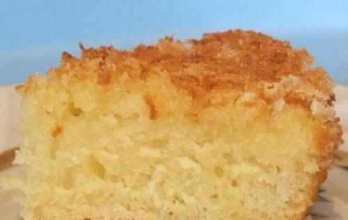 Маска для волос поврежденных утюжками и плойками.  Нам понадобится:   - 1 столовая ложка жирной сметаны. - 1 столовая ложка жирного кефира. 01