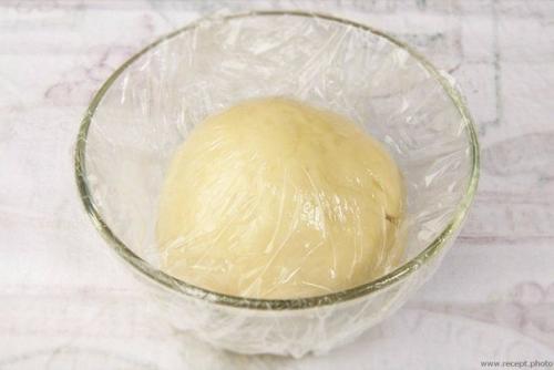 Яблочный штрудель.  Ингредиенты: 03