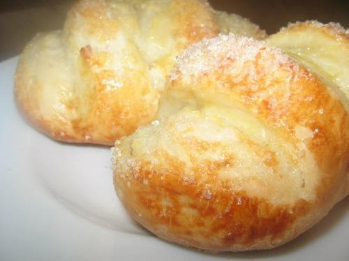 Булочки ванильные с сахаром.