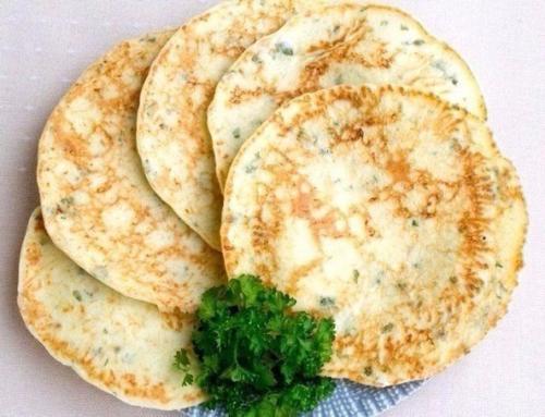 Сырные лепешки с зеленью.